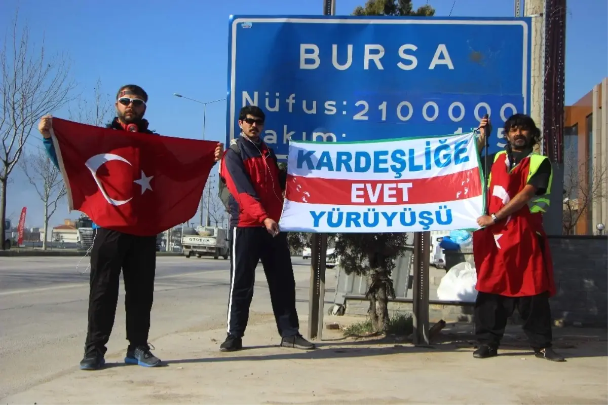 Kardeşliğe "Evet" Demek İçin 1071 Kilometre Yürüyecekler