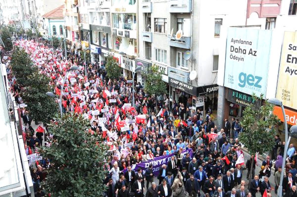 Kemal Kılıçdaroğlu, El Bab Şehidinin Ailesini Ziyaret Etti (3)