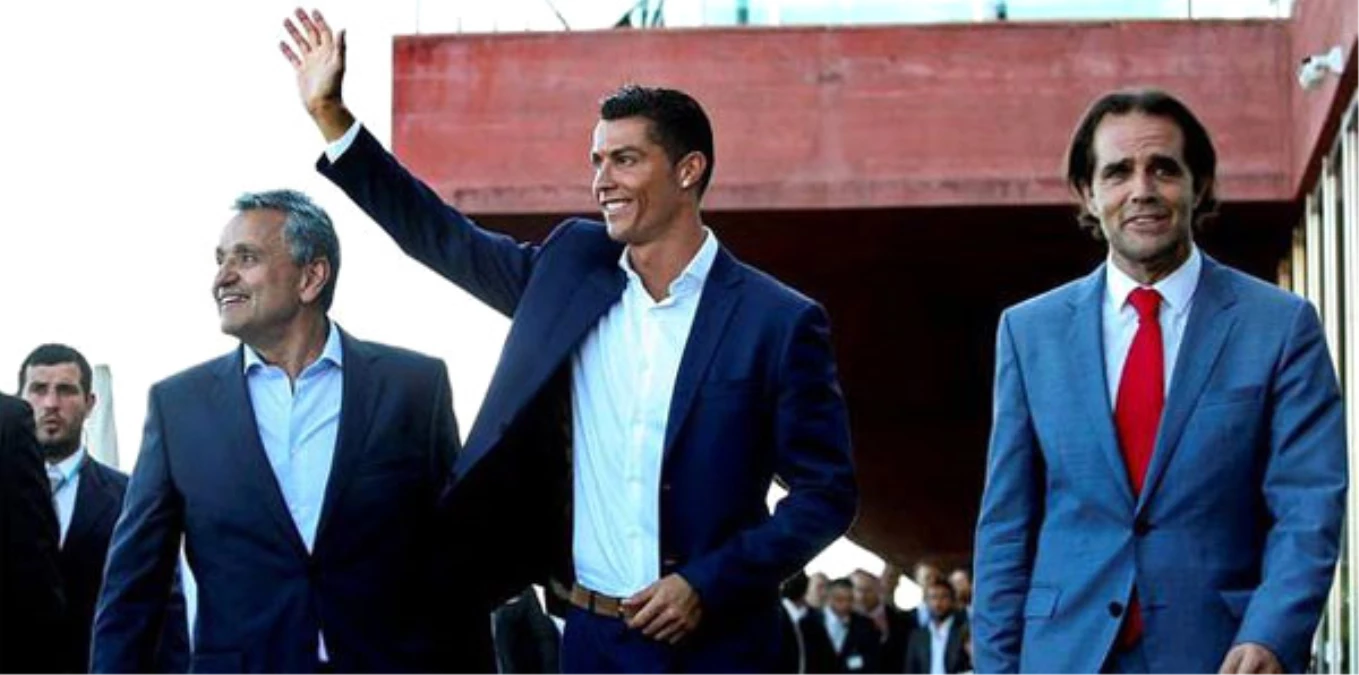 Portekiz\'de "Cristiano Ronaldo Havaalanı" Tartışması