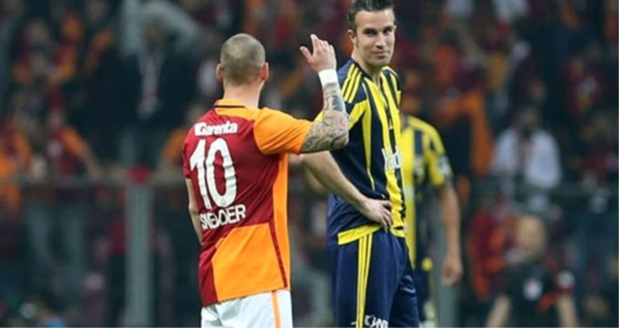 Sneijder ve Robin van Persie Hollanda Milli Takım Kadrosuna Alınmadı