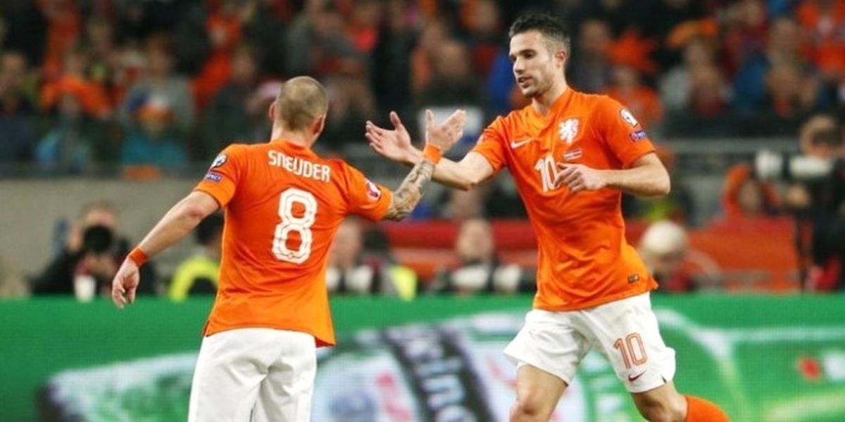 Sneijder ve Robin Van Persie Kadroya Alınmadı!