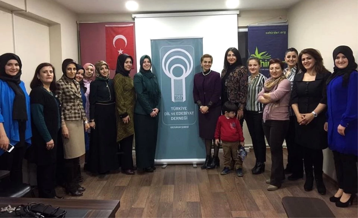 Tded\'de Türk İslam Medeniyeti\'nde Öne Çıkan Kadınlar Yâd Edildi