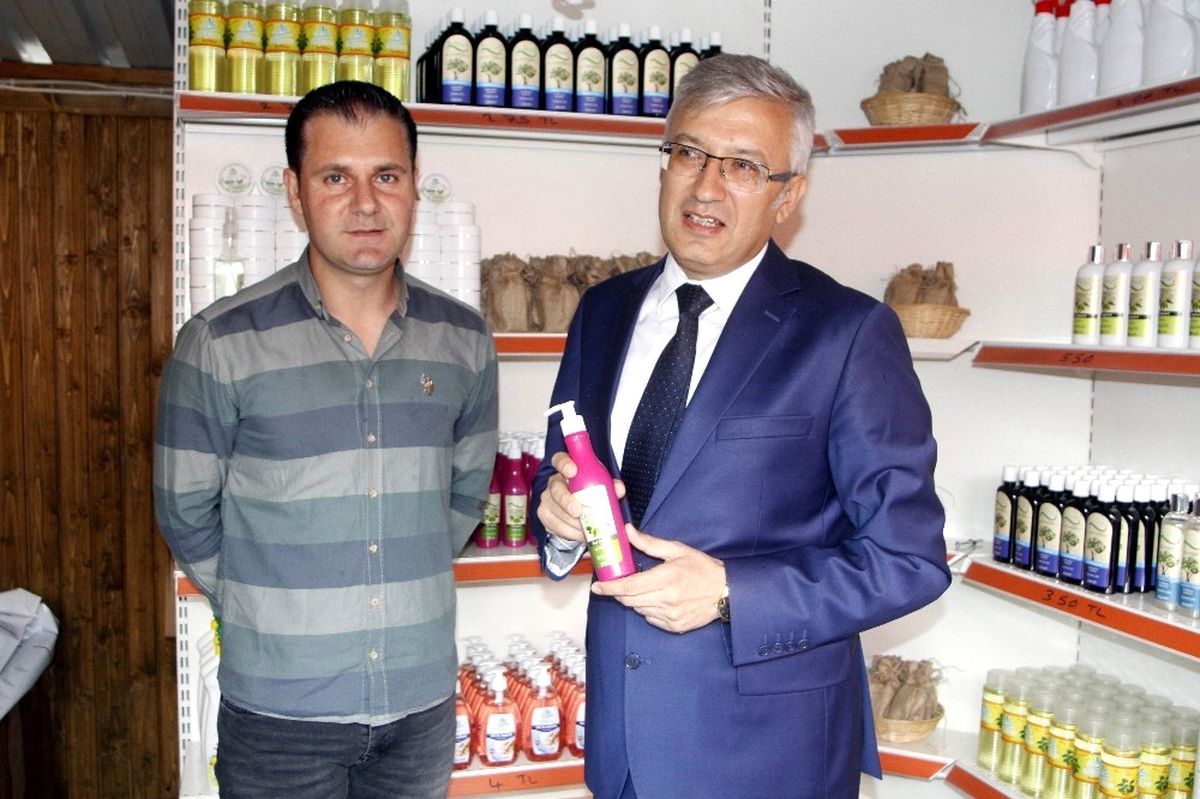 Türkiye\'deki 51 Cezaevinde Hükümlüler Tarafından Yapılan Ürünler Antalya\'da Sergilenecek