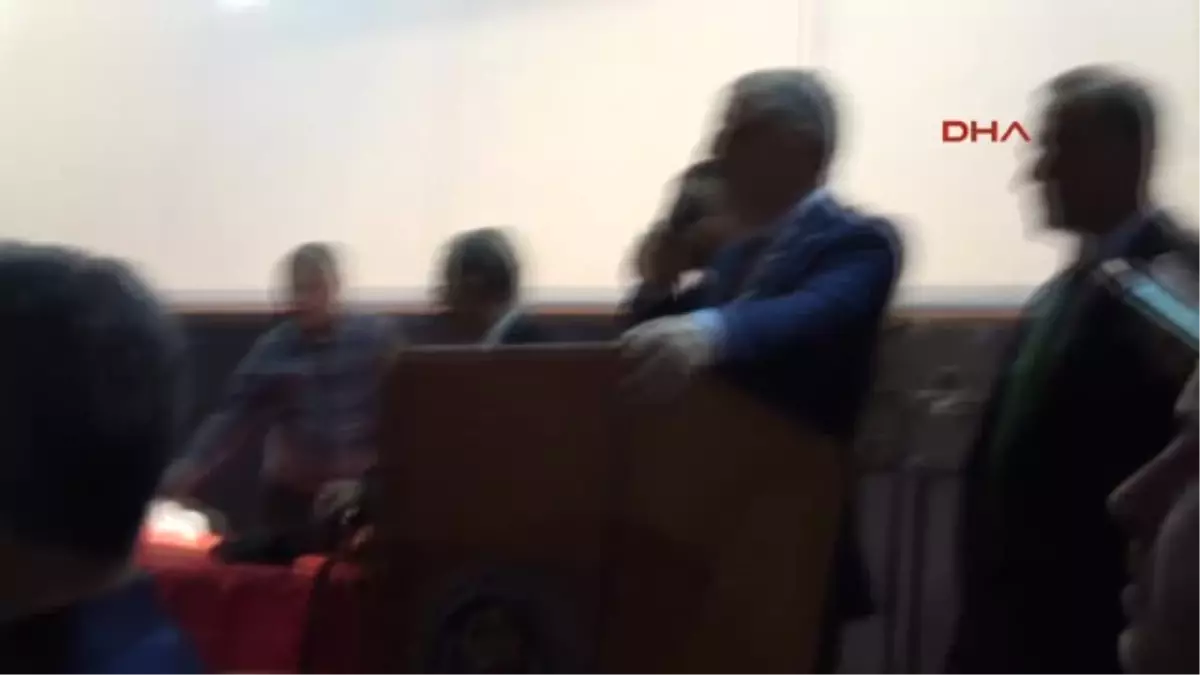Ümit Özdağ ve Yusuf Halaçoğlu Nun Konuşma Yapacağı Salonda Olay Çıktı