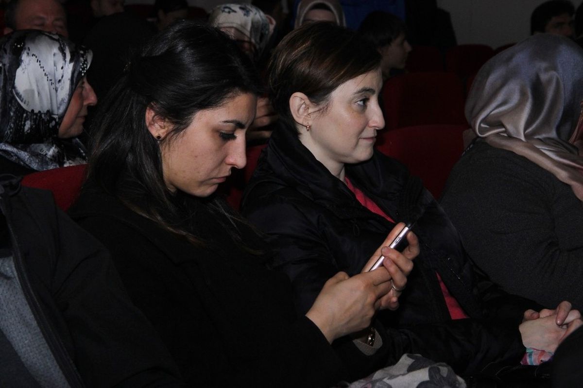 Yeşilay, İnternet Bağımlılığıyla da Mücadele Ediyor