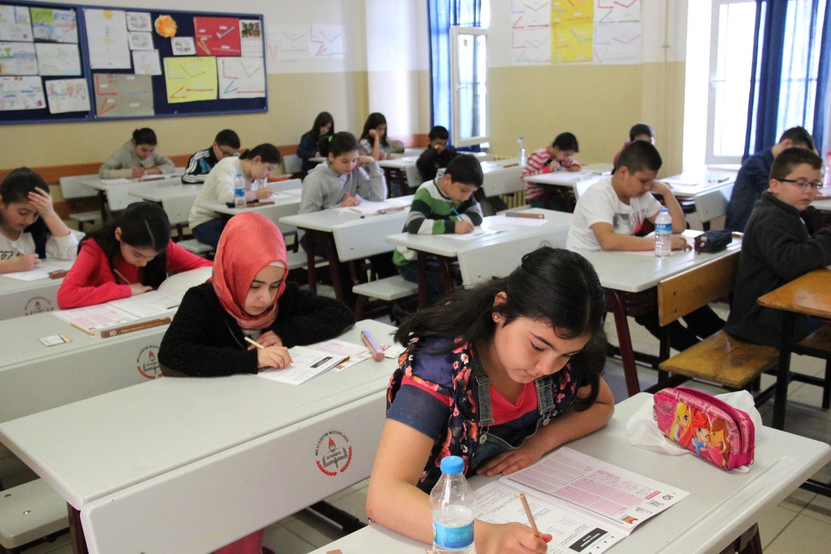Zeytinburnu\'nda Kitap Okuma Yarışması Başlıyor