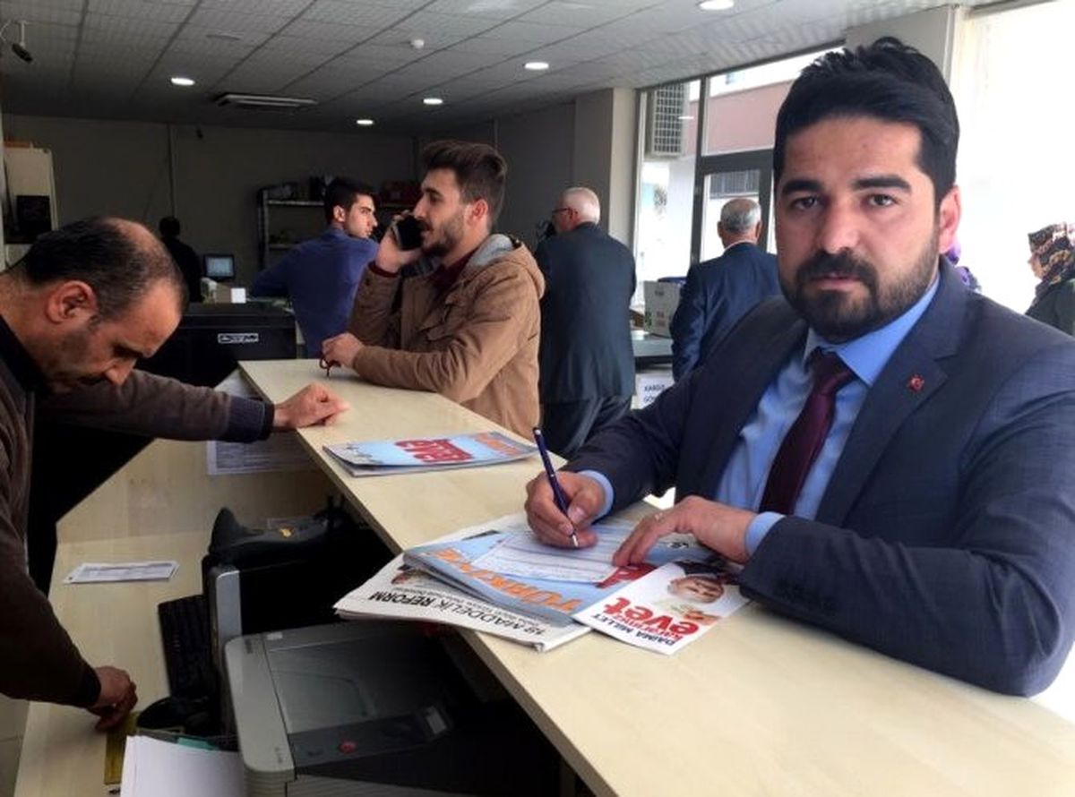 Ak Partili Gençlerden Kılıçdaroğlu\'na Broşür