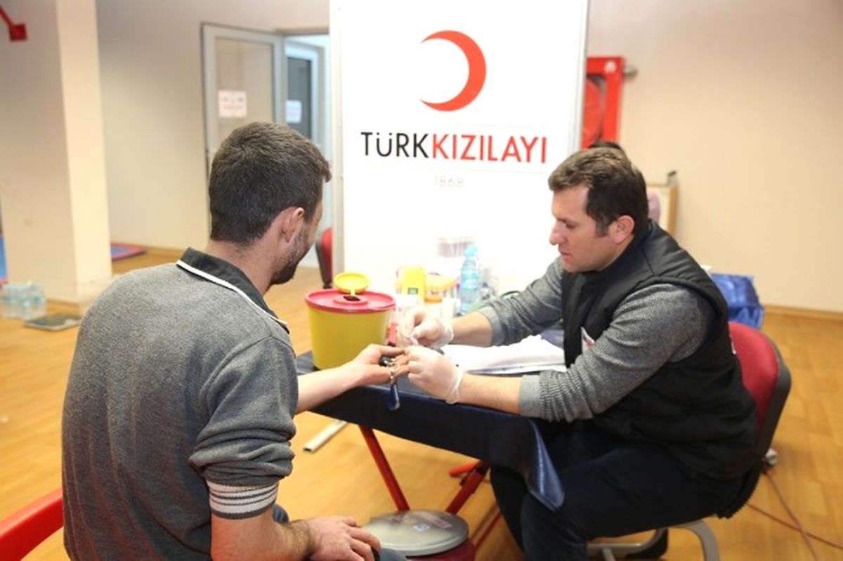 Akçaabat\'ta Kan Bağışı Kampanyası