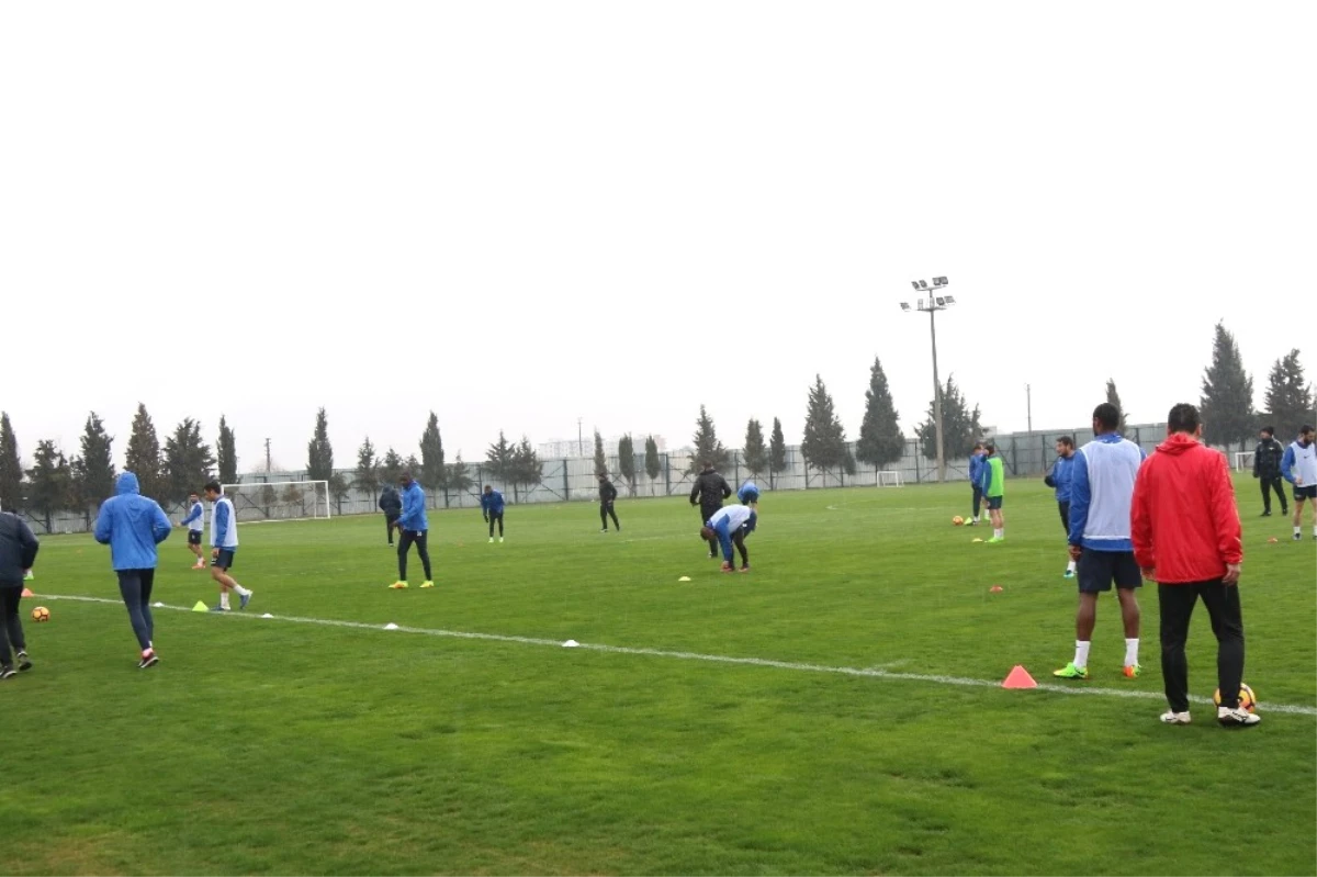 Akhisar Belediyespor\'da Trabzonspor Maçı Hazırlıkları Başladı