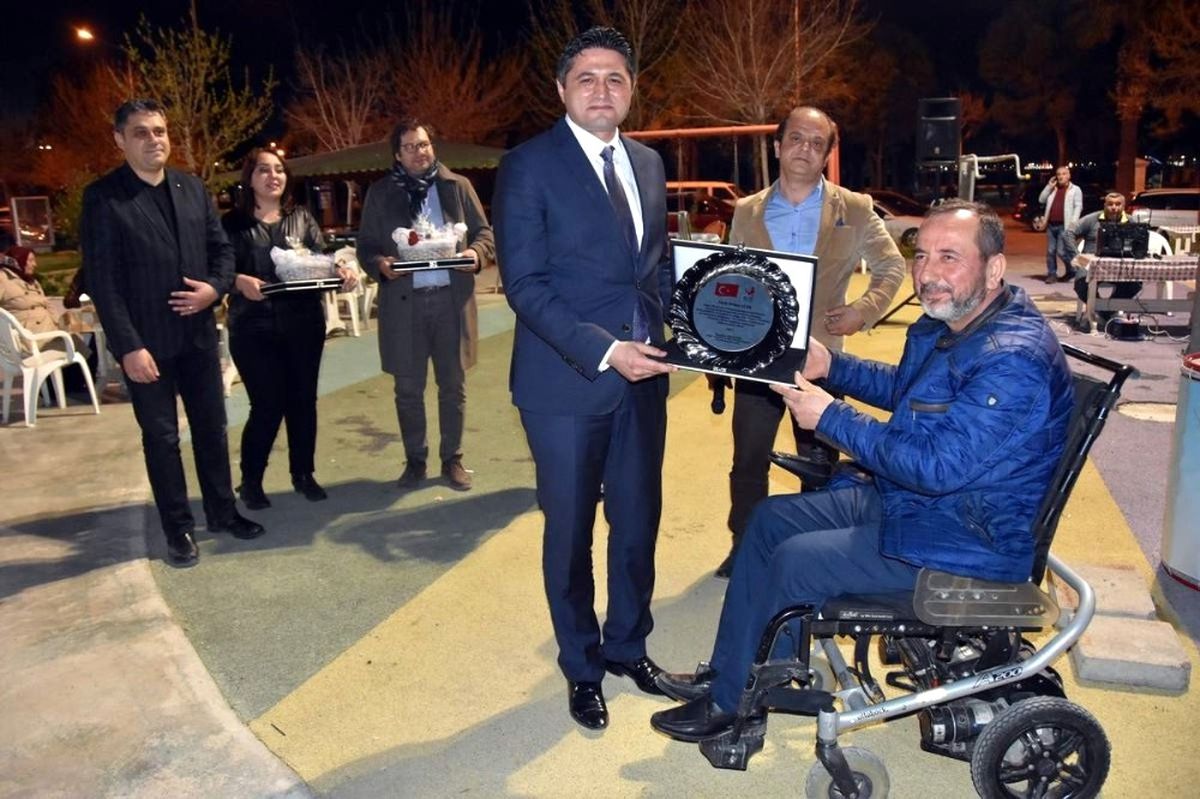 Aliağa\'da Engelli Vatandaşlar İş Hayatına Kazandırılıyor