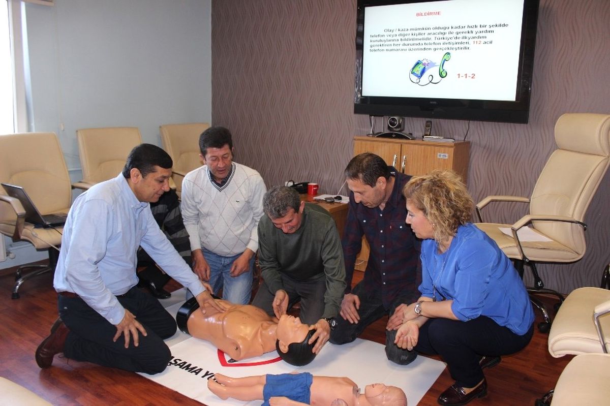 Ambulans Şoförlerine İlk Yardım Eğitimi