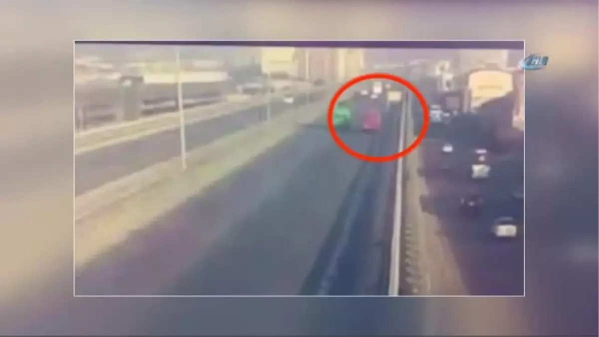 Azerbaycan\'da Trafik Kazası: - 5 Üniversite Öğrencisi Hayatını Kaybetti, 21 Kişi Yaralandı