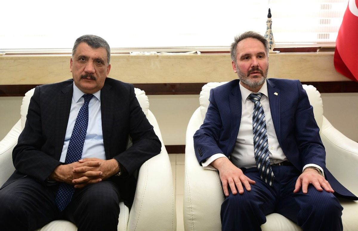 Bem-Bir-Sen Genel Başkan Yardımcısı Alper, Başkan Gürkan\'ı Ziyaret Etti