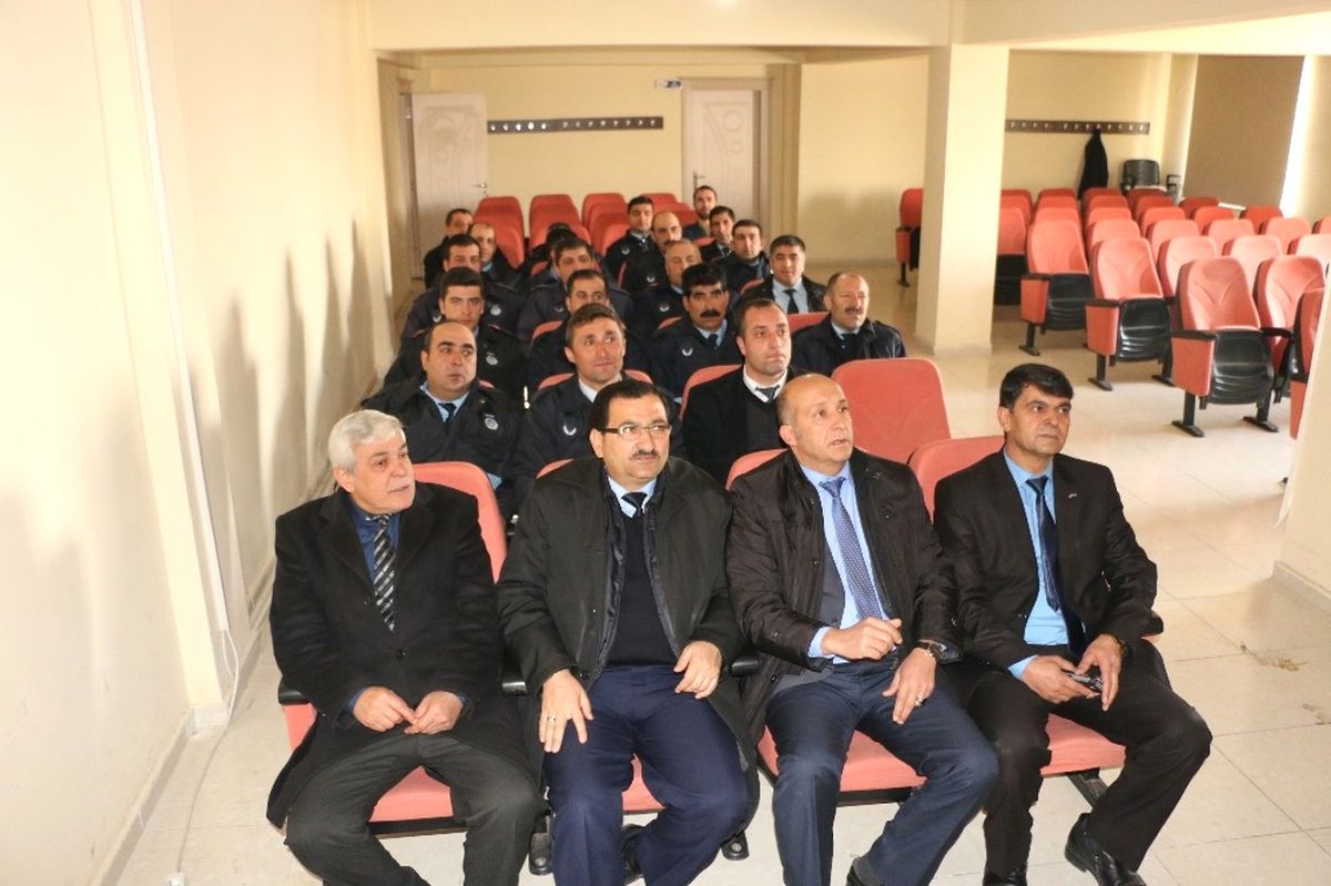 Bitlis Belediyesinden "Etkili İletişim" Semineri