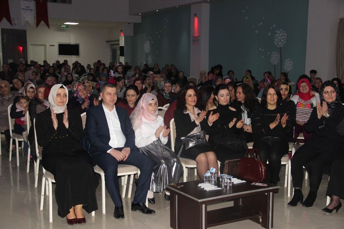 Çanlı Bayanlar Hicran ile Eğlendi