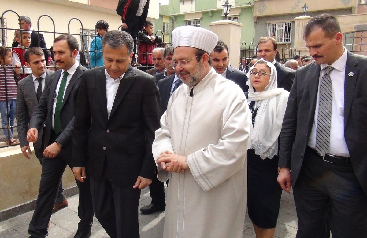 Diyanet İşleri Başkanı Görmez, Kudüs\'teki Ezan Yasağını Değerlendirdi