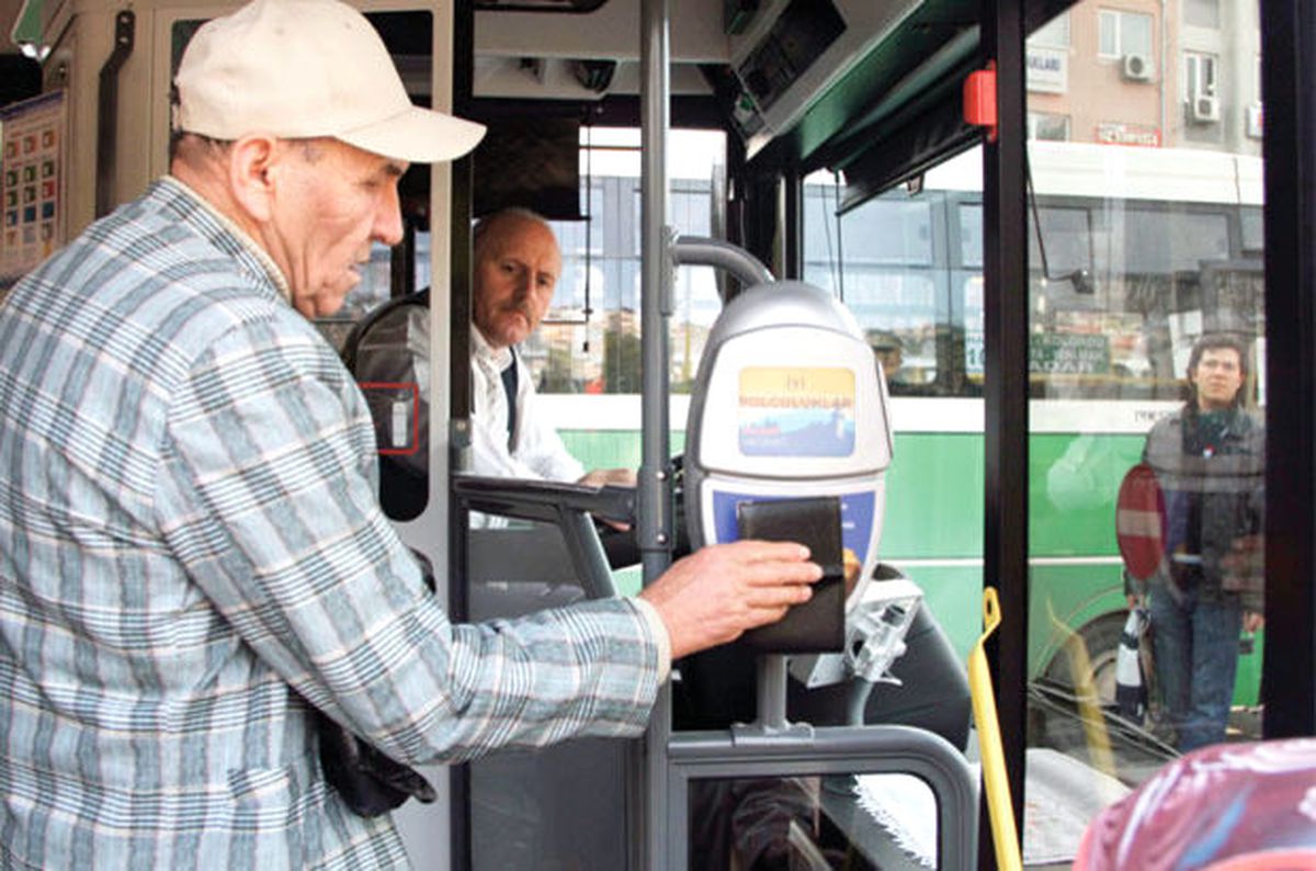 Engelli ve 65 Yaş Üstünün Otobüslerden Ücretsiz Yararlanması