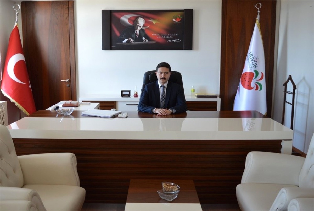 Hüyük Kaymakamı Emre Zeyrek Göreve Başladı