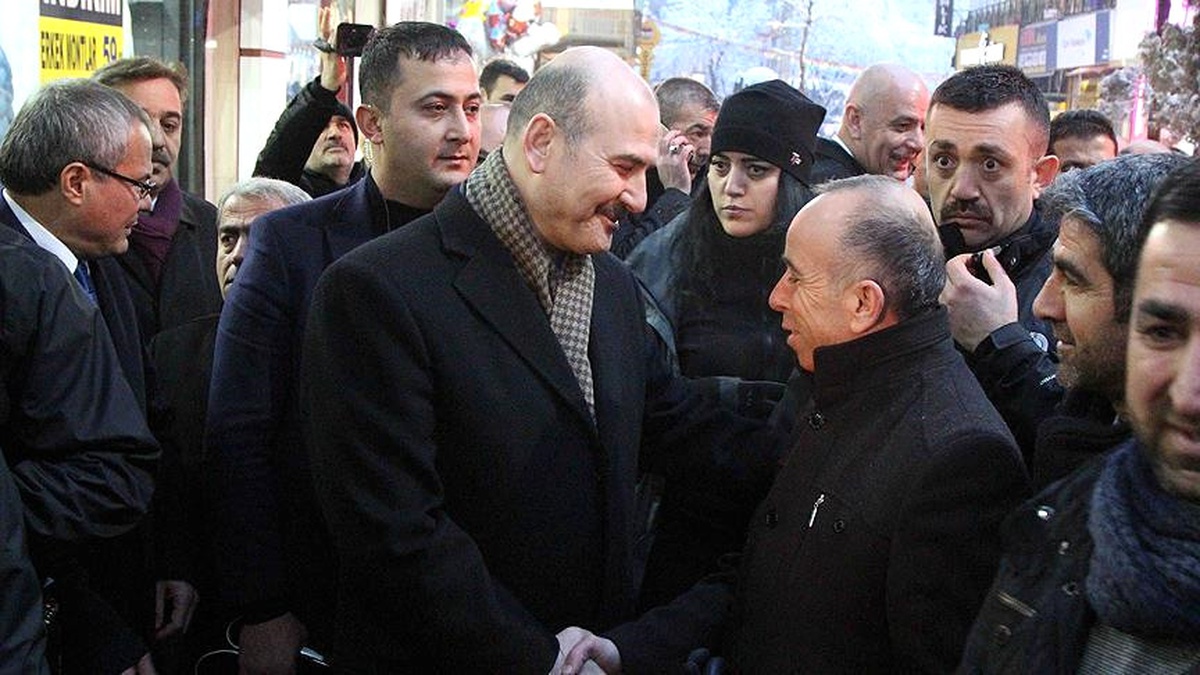 Içişleri Bakanı Soylu, Esnaf ve Vatandaşları Ziyaret Etti