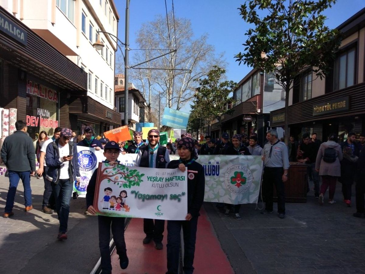 İzcilerden Yeşilay\'a Destek