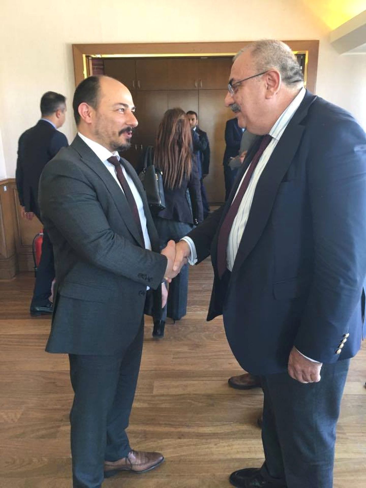 Kıbrıslı İşadamı Kısa: "Türkiye\'deki Referanduma \'Evet\' ile Destek Verilmeli"