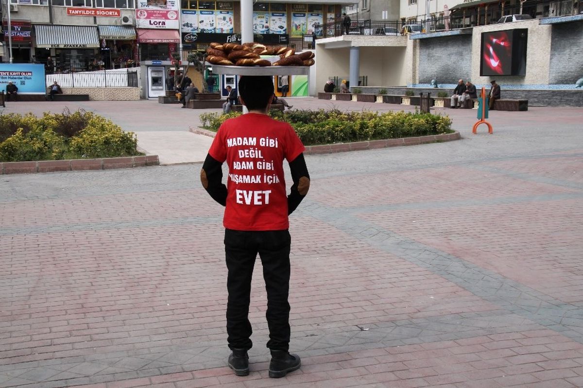 15 Temmuz Sonrası Tanınan Simitçiden \'Evet\' Kampanyası