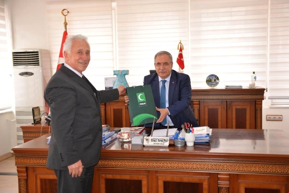 Vali Ahmet H. Nayir: Bağımlılıkla Mücadele Görevi Sadece Yeşilay\'ın Değil