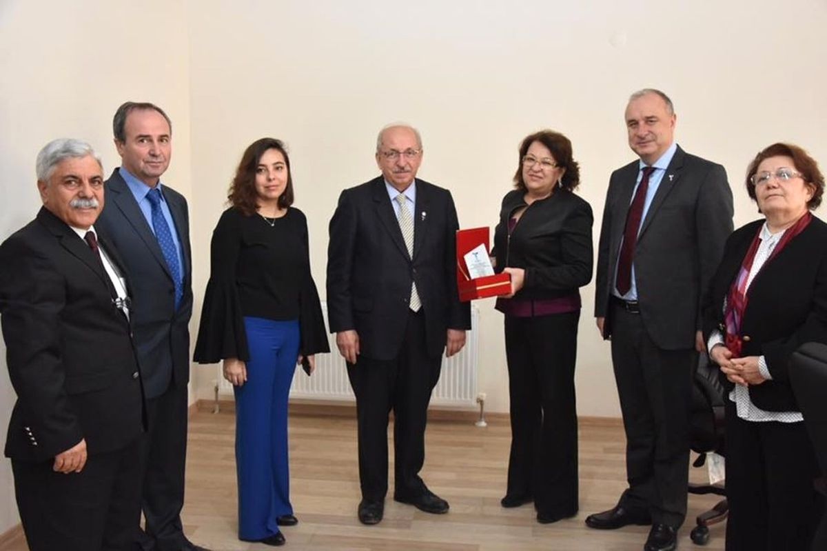 Vatandaştan Teski\'ye Tarla Bağışı