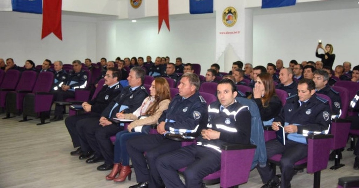 Zabıtalara Kişisel Gelişim ve Etkili İletişim Semineri