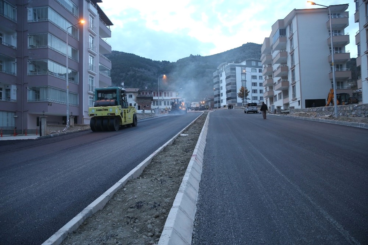 15 Yıl Süren Sorun Çözüldü, Yol Asfaltlandı