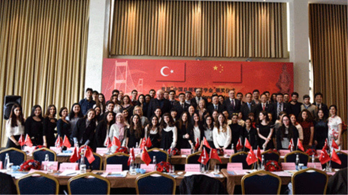 60\'tan Fazla Türk Öğrenciye Çin Başkonsolosluğu Bursu