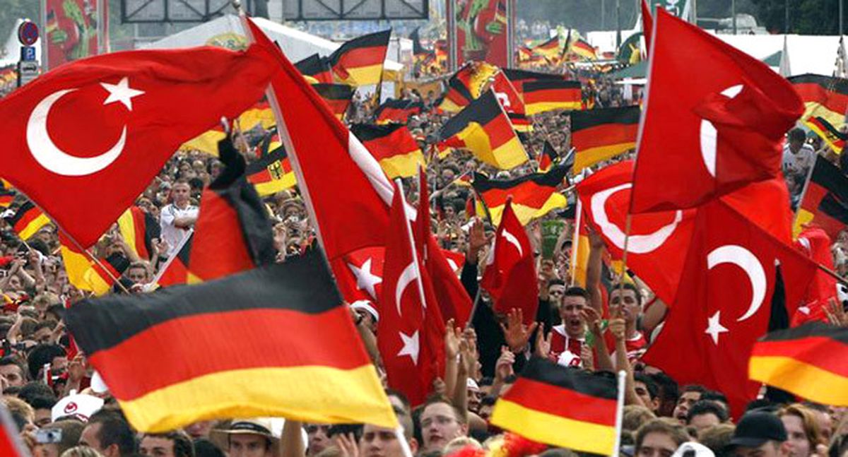 Almanların Yüzde 91\'i Türk Siyasilerin Miting Yapmasına Karşı
