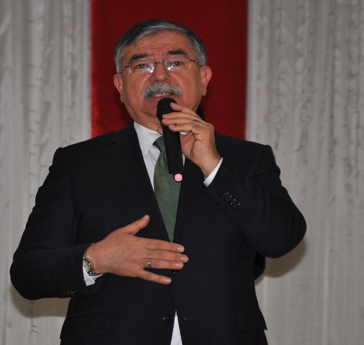Bakan Yılmaz Cumhurbaşkanlığı Hükümet Sistemine Vurgu Yaptı