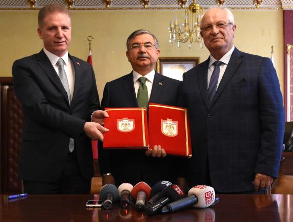 Bakan Yılmaz: Cumhurbaşkanlığı Sistemi, Cumhuriyetin İlanı Kadar Önemli (2)