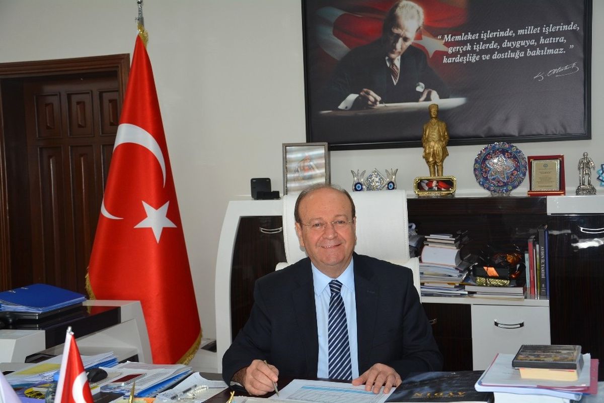 Başkan Özakcan\'ın 12 Mart İstiklal Marşı\'nın Kabul Edilişinin 96. Yıl Dönümü Mesajı
