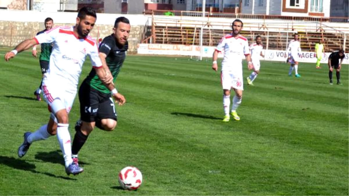 Batman Petrolspor-Manisa Büyükşehir Belediyespor: 2-1