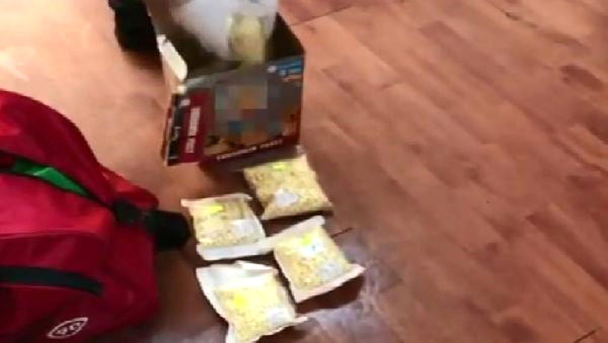 Bebek Bisküvisi Kutusunda 14 Bin Uyuşturucu Hap Ele Geçirildi