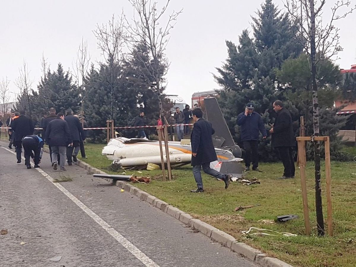 Büyükçekmece\'de Helikopter Düştü