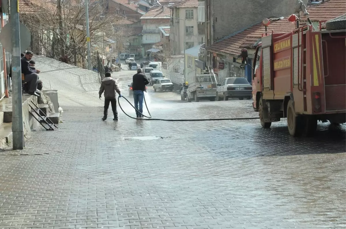 Çelikhan Belediyesi\'nden Bahar Temizliği