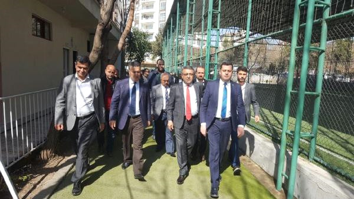 CHP\'li Tanrıkulu: Biz Erdoğan\'ın da İfade Özgürlüğünü Savunuyoruz