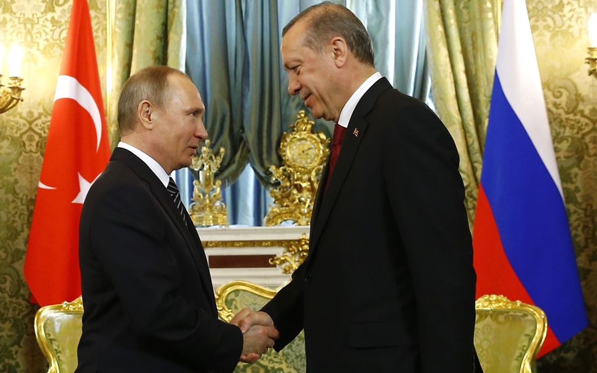 Cumhurbaşkanı Erdoğan ve Putin Kremlin Sarayı\'nda Bir Araya Geldi (2)