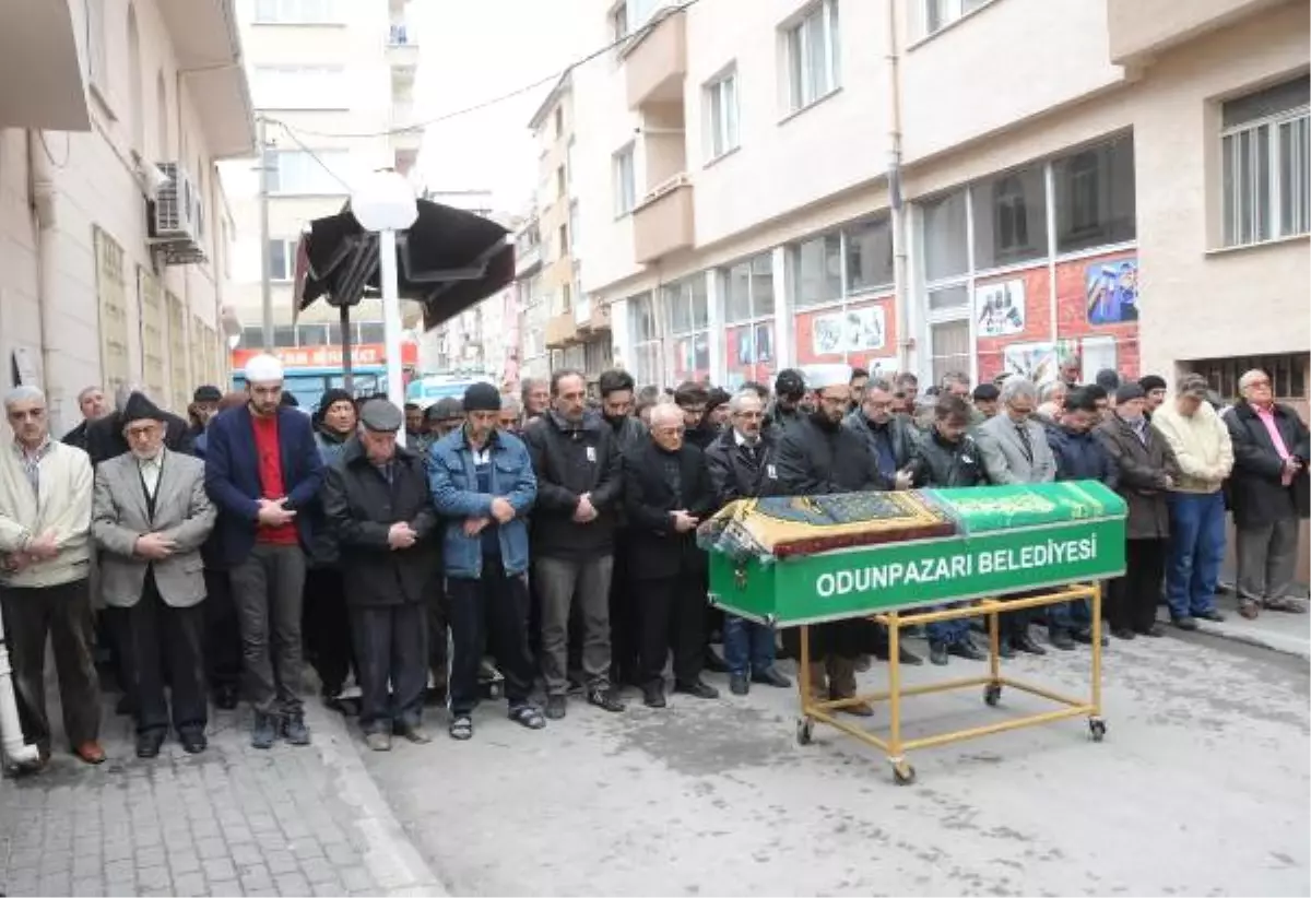 Eskişehir\'de 2 Vergi Memurunun Şüpheli Ölümü