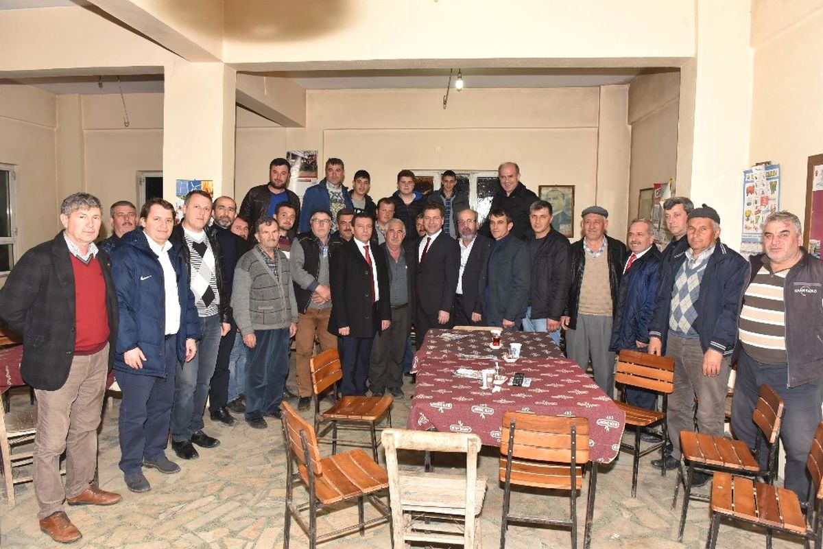Evet\' İçin Gündüz Merkezde Gece Kırsalda
