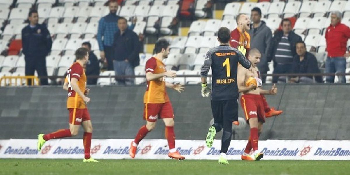Galatasaray\'da Eksik ve Cezalar Can Sıkıyor