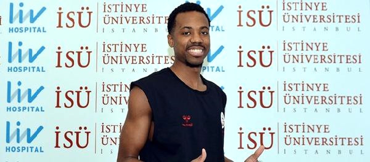 Galatasaray\'ın Yeni Transferi Mccollum Sağlık Kontrolünden Geçti
