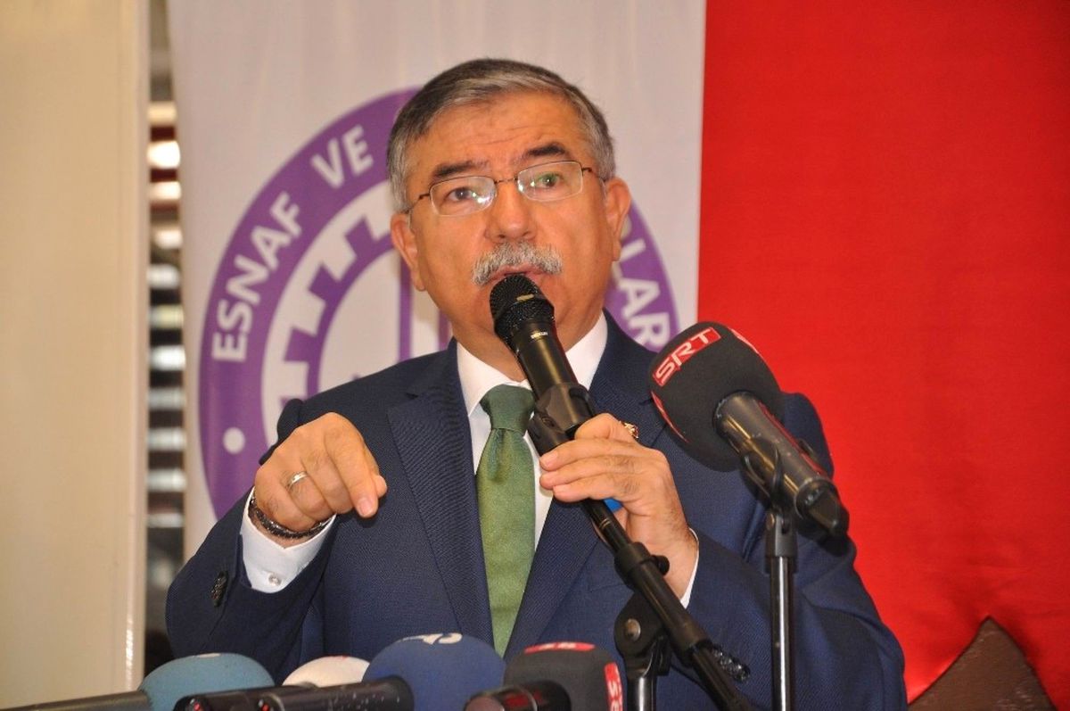 Milli Eğitim Bakanı Yılmaz: "Türkiye\'deki Sistemin Adı Belirsizliktir"