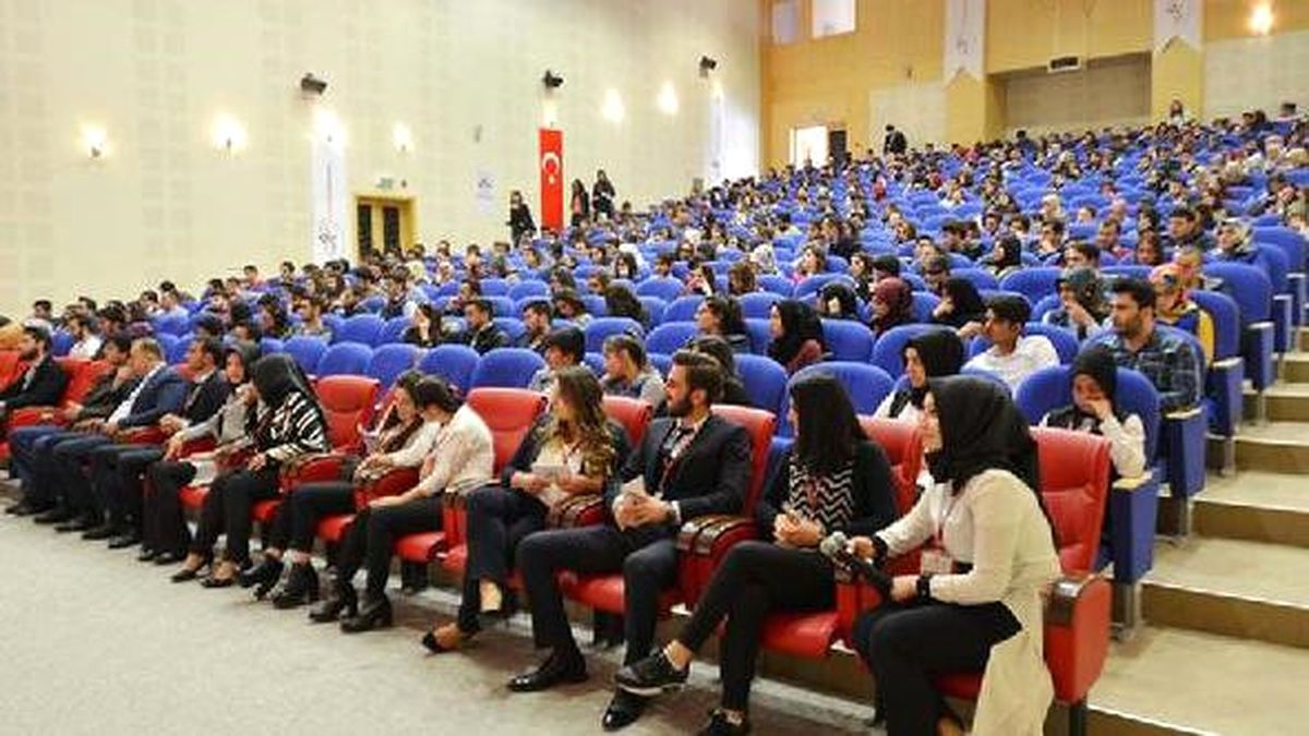 Okü\'de "Kariyer Günleri"