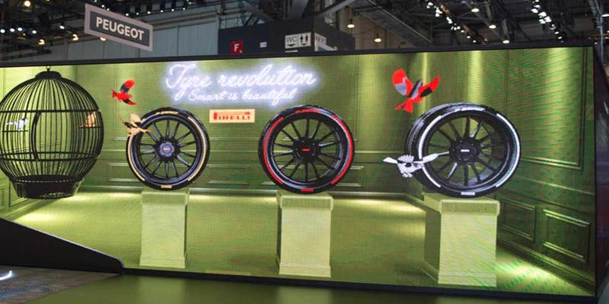 Pirelli Renkli ve Etkileşimli Lastiklerini Cenevre\'de Tanıttı
