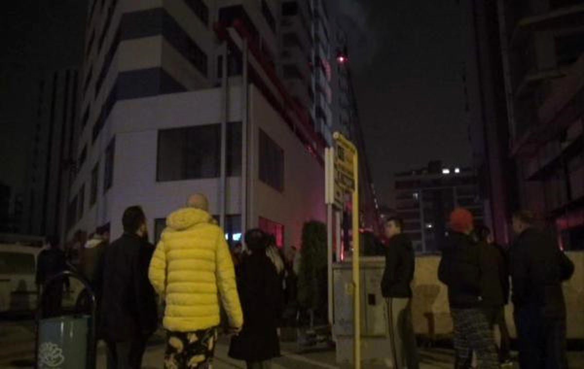 Rezidansta Yangın Korkuttu