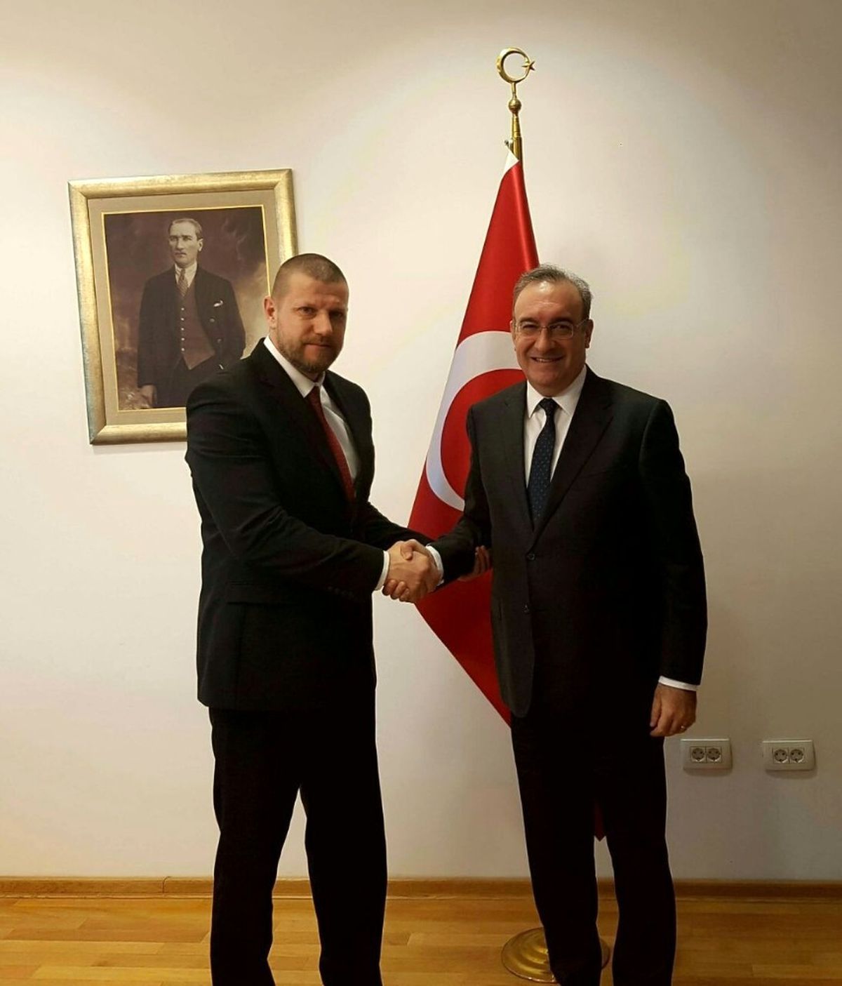 Türkiye\'den Bosna Hersek\'e Destek Sözü